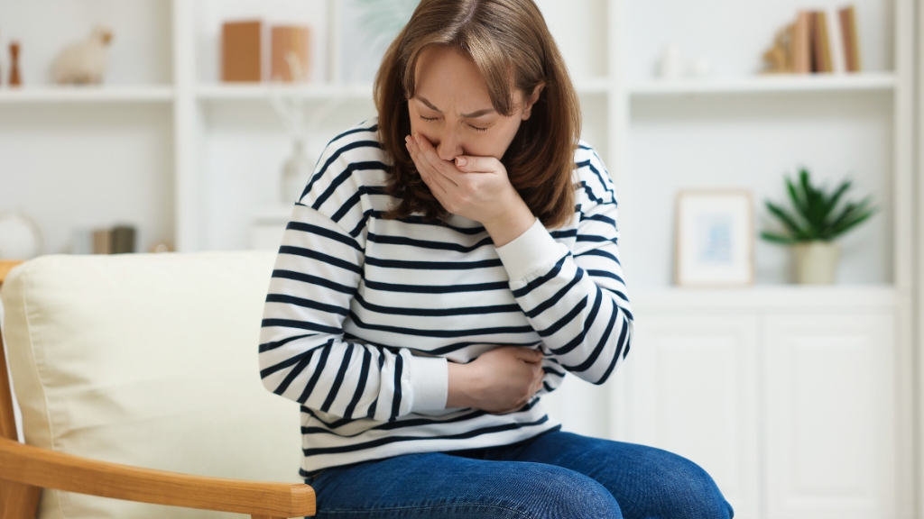 Buồn nôn sáng sớm do nhiều nguyên nhân