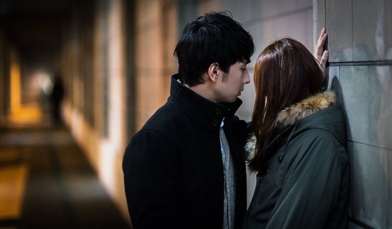 Cách hôn người yêu ấn tượng khiến đối phương say đắm