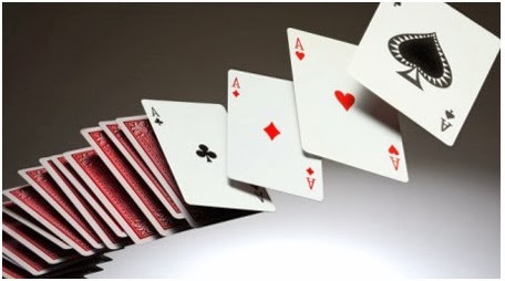 Phân tích và tính toán bài của đối thủ trong Phỏm